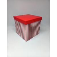 Коробка подарункова 205 х 205 х 205 мм, у формі куба, червоний у смужку