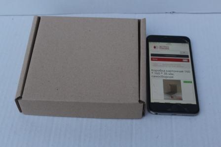 Самосборная коробка из микрогофрокартона для упаковки смартфонов