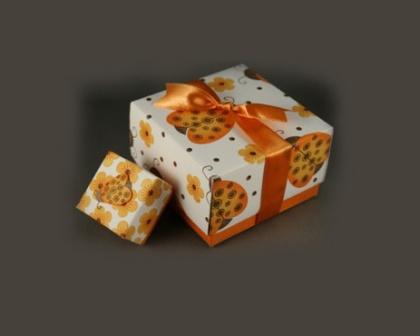 Подарункова коробка у стилі орігамі: крок 5