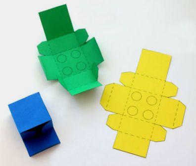 Коробка у вигляді конструктора Лего: крок 1